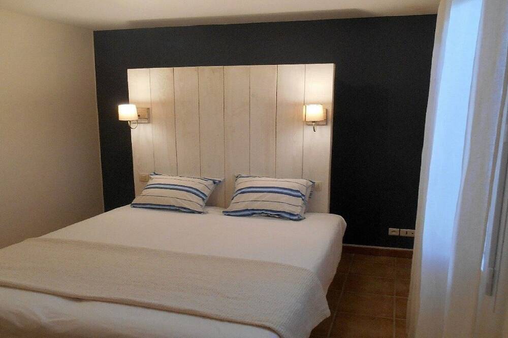 Villa \"Hors des Vignes\" in Aigremont, Région d'Alès