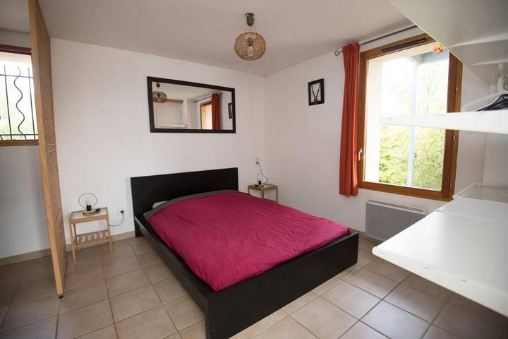 Gîte pour 2 personnes, avec jardin ainsi que balcon et vue à Die - 2