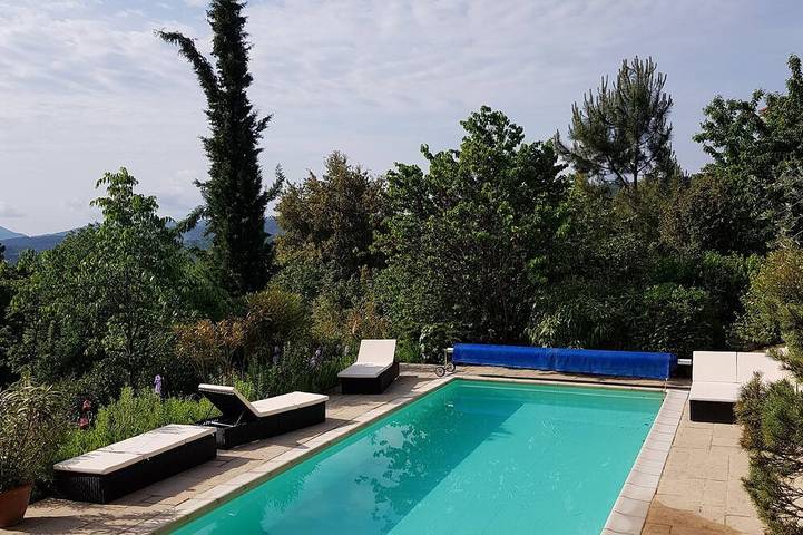 Maison de vacances pour 14 personnes, avec Terrasse ainsi que Jardin et Piscine