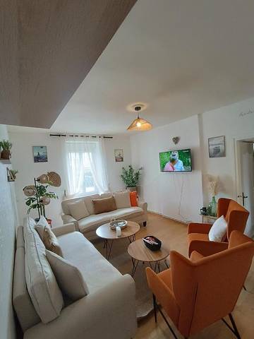 Location de vacances pour 8 personnes, avec terrasse, animaux acceptés à Aigurande