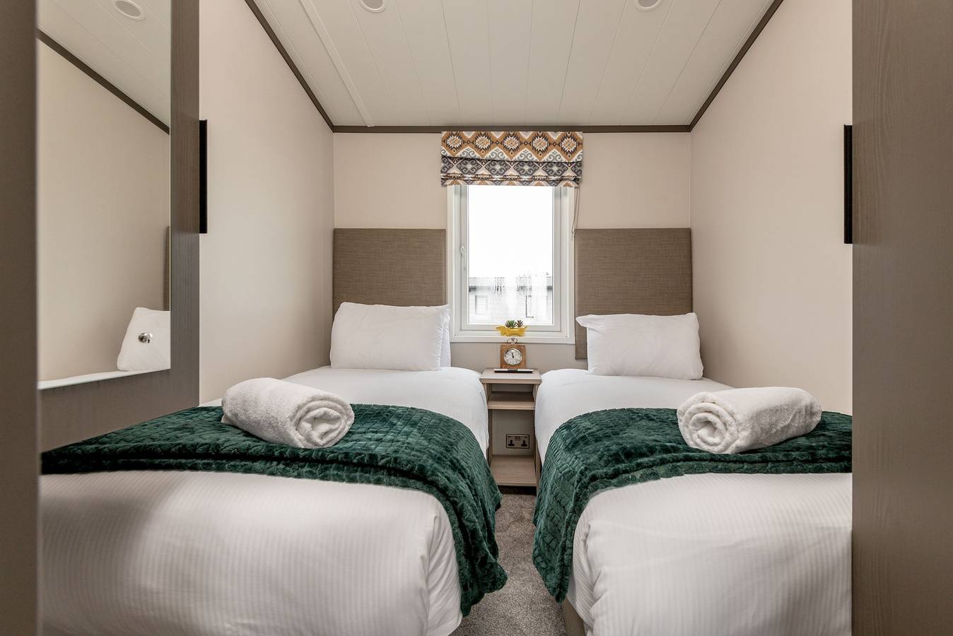 Lodge No 74 | Stewart's Resort Cameron in Fife region