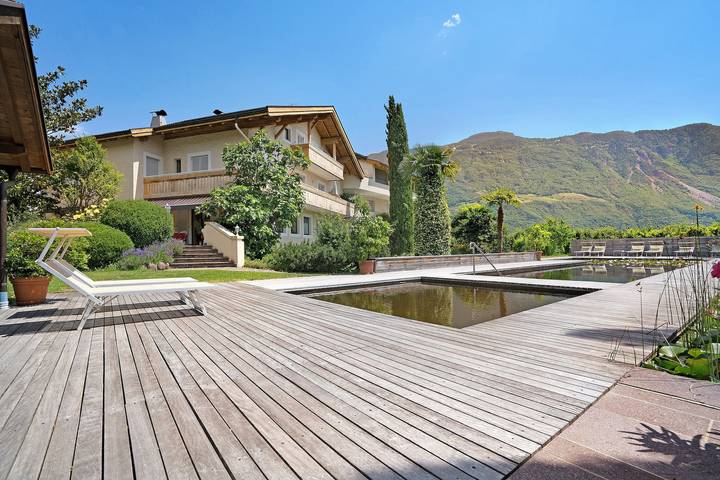 Ganze Wohnung, Ferienwohnung "Weinsepphof 5" mit Bergblick, Pool, Wlan, Garten & Balkon in Mitterlana, Lana