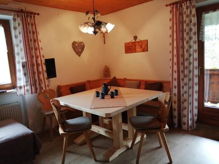 Ferienwohnung für 7 Personen, mit Garten und Ausblick sowie Seeblick, mit Haustier in Thiersee - 2