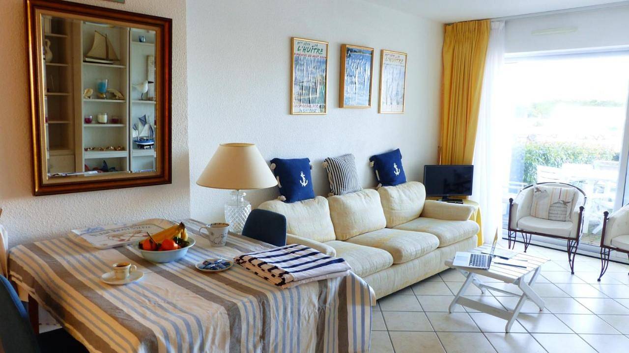 Appartement entier, One-Bedroom Apartment in Locmariaquer, Côte des Mégalithes