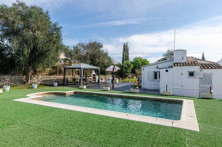 Finca für 3 Personen, mit Balkon und Garten, kinderfreundlich in Costitx