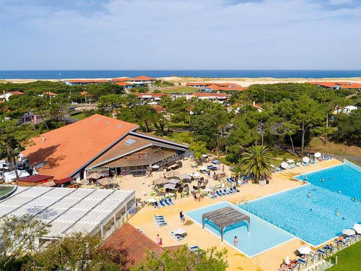 Camping pour 5 personnes, avec bassin pour enfant dans Cotentin