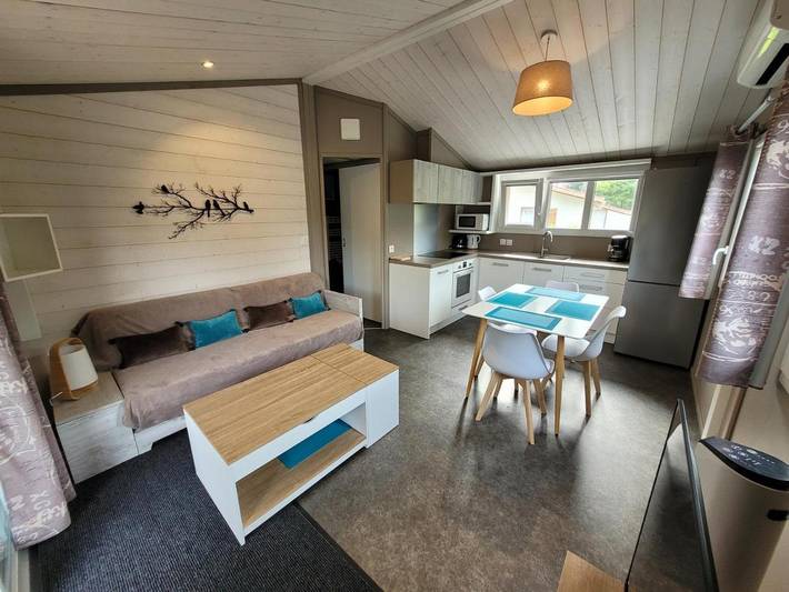 Gîte pour 6 personnes, avec jardin et piscine à Azur - 3