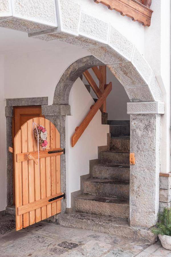 Chambre d’hôte pour 2 personnes, avec vue et jardin, animaux acceptés à Lauco