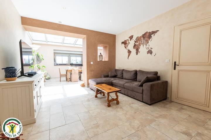 Gîte pour 8 personnes, avec Terrasse et Jardin