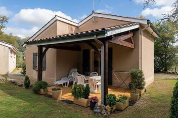 Gîte pour 2 personnes, avec jardin à Vers