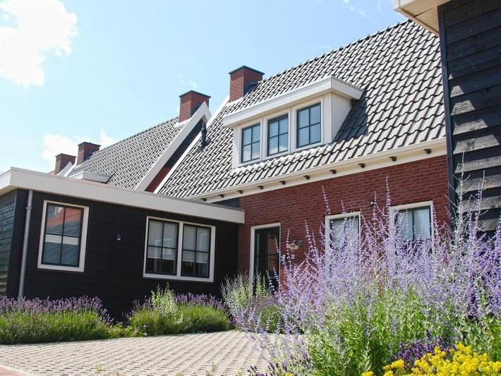 Ferienhaus für 6 Personen, mit Whirlpool und Terrasse sowie Garten und Sauna in Colijnsplaat
