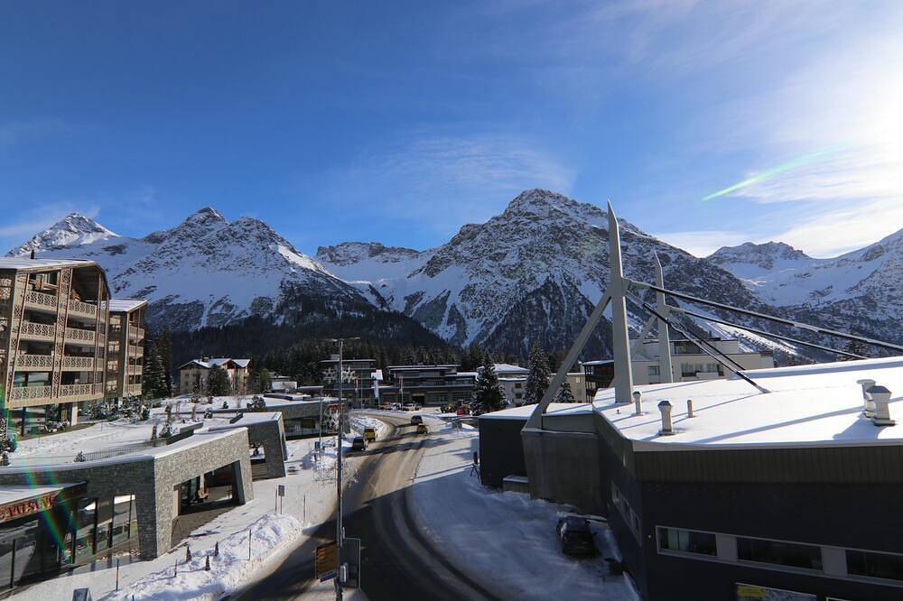 Ganze Wohnung, Hermann 3 by Arosa Holiday Appartement/Fewo, Dusche und Bad, Wc, 8-Bettwohnung in Arosa, Plessur Alpen