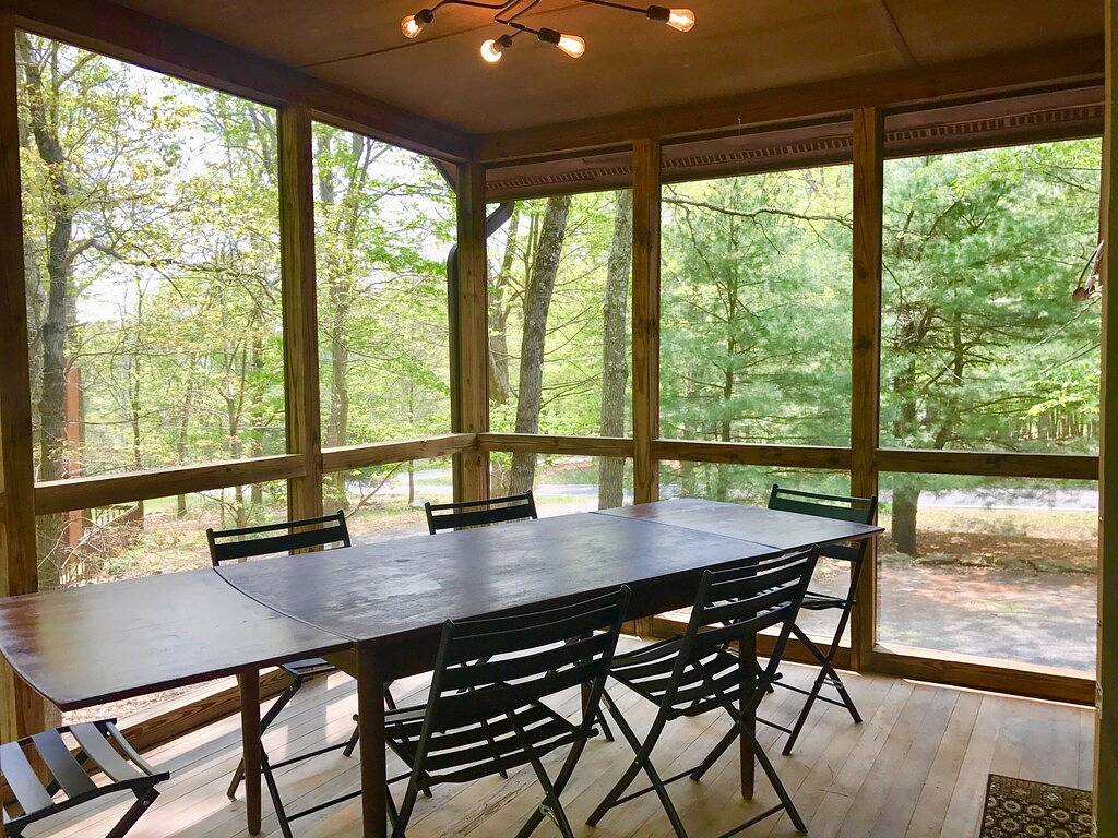 Rustikales Haus mit modernen Annehmlichkeiten, Whirlpool, 70 \"Tv, Billardtisch, Kamin in Saw Creek, Pike County