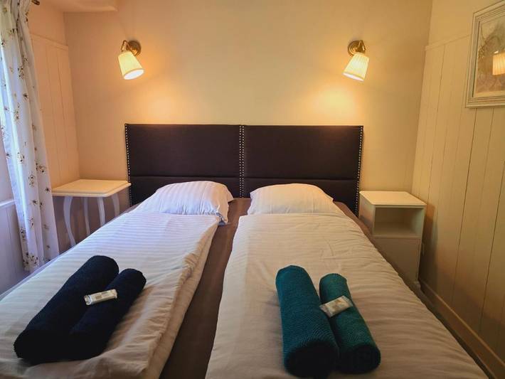 Chambre d’hôte pour 2 personnes, avec vue ainsi que sauna et jardin à Castellane - 4
