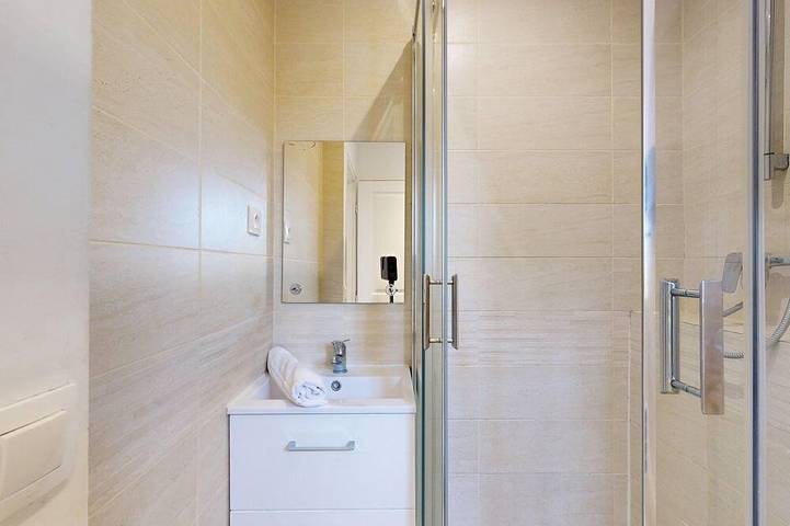Ganze Wohnung, Tbs 141 - Bright and elegant apartment in Bagnolet, Seine-Saint-Denis