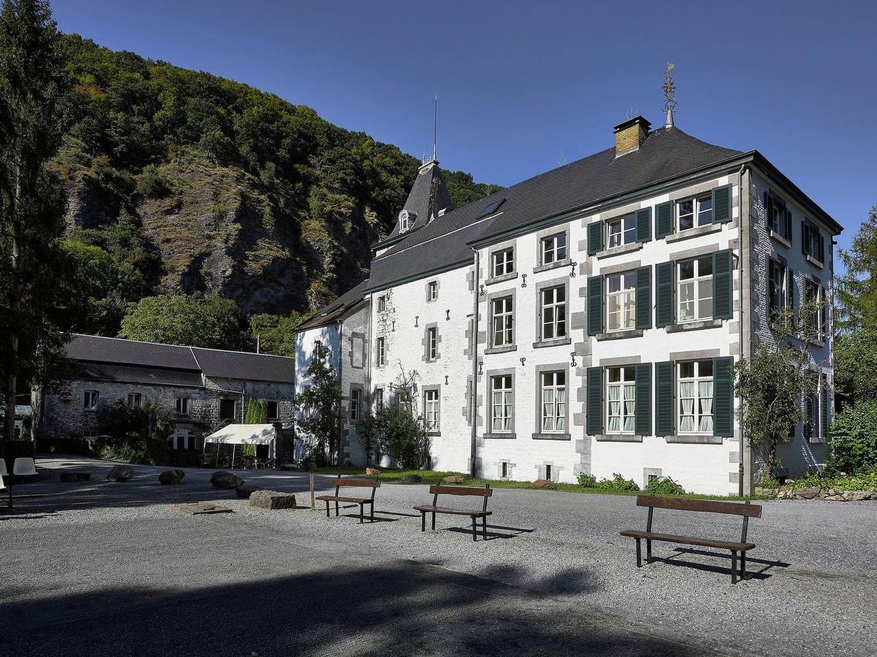 Gezellig appartement in een 16e-eeuws kasteel in Aywaille, Luik en omgeving