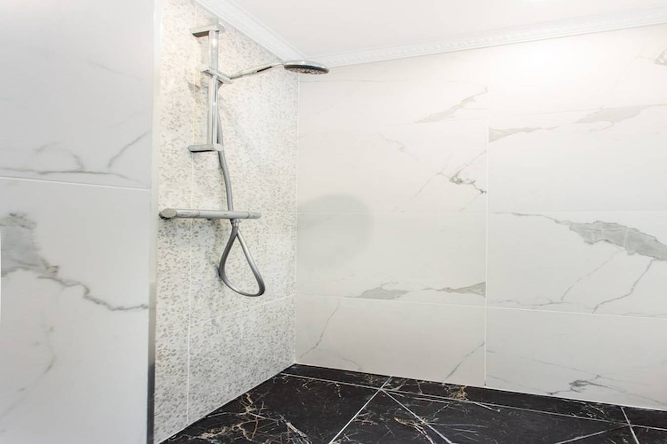 Entire apartment, Cosy Studio near Bastille place in 12th Arrondissement, Paris