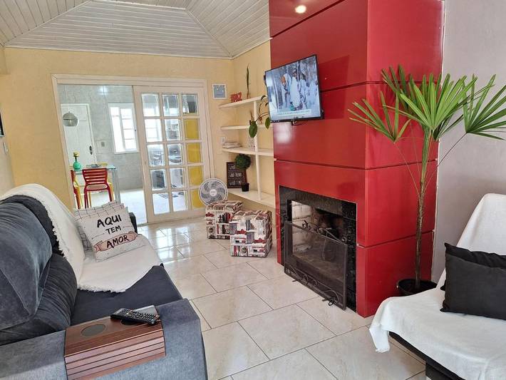 Casas e apartamentos de temporada para 8 pessoas, com piscina, com animais de estimação em Pelotas