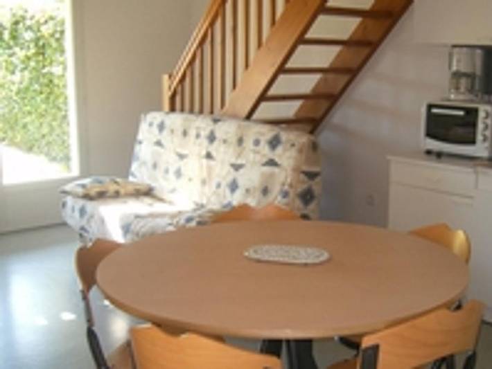 Chalet pour 6 personnes, avec bassin pour enfant et terrasse dans le Cantal - 2
