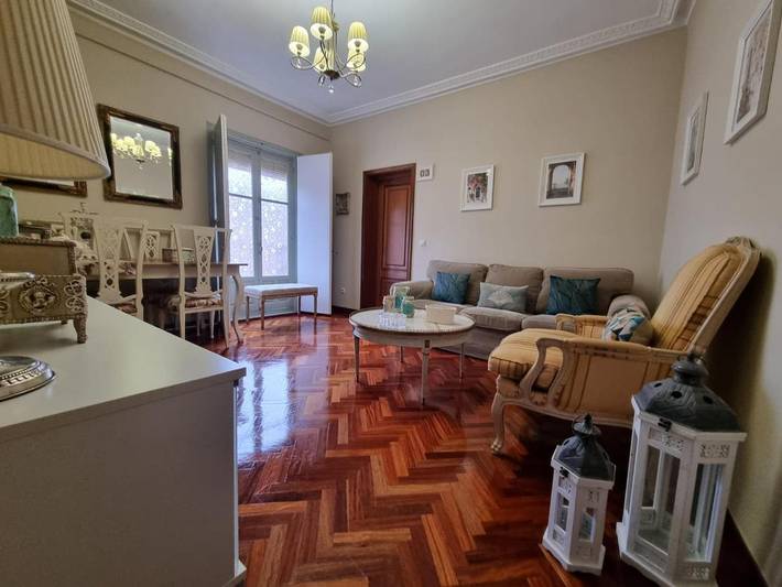 Gästehaus für 8 Personen, mit Balkon und Ausblick - 1