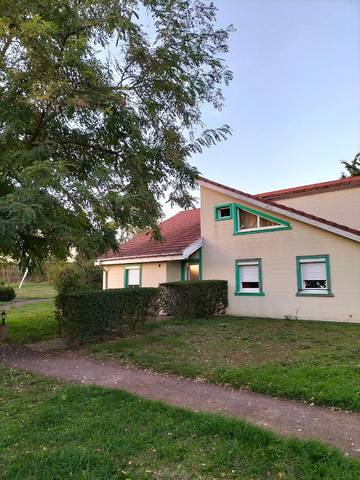 Cottage pour 5 personnes, avec vue ainsi que piscine et terrasse, animaux acceptés à Bischoffsheim