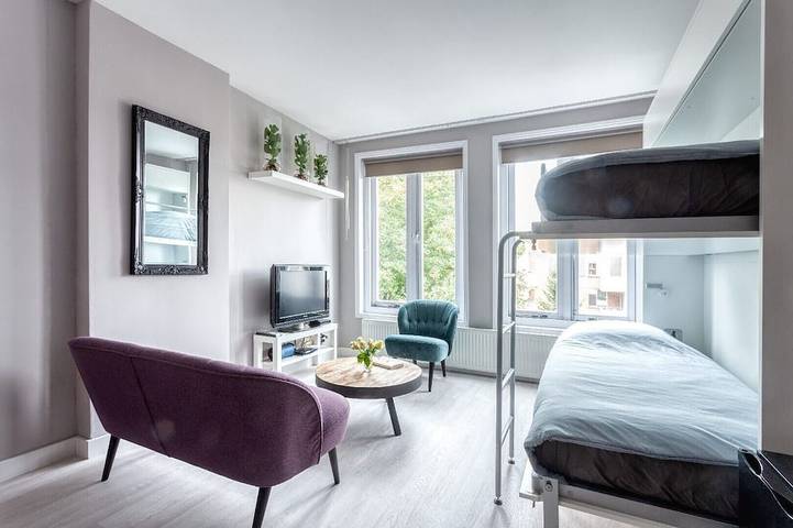 Appartement entier, Spacious 2-4p Family Stay Haarlem, 10 min walk Centre, Easy Train to Amsterdam in Haarlem, Mer du Nord Pays-Bas