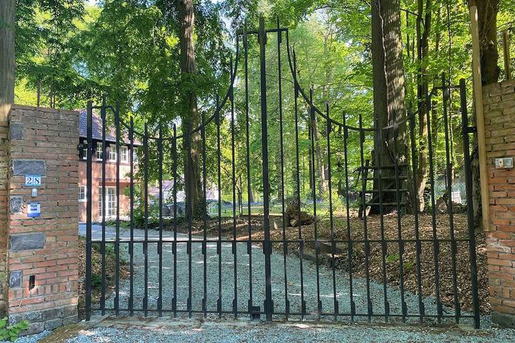 Location de vacances pour 4 personnes, avec Terrasse et Jardin à Enghien (homonymie)