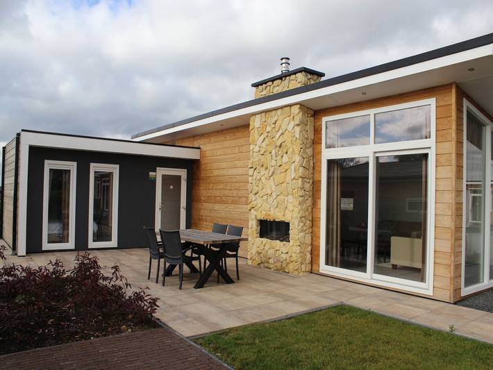 Vakantiepark voor 4 personen, with sauna and tuin as well as zwembad in Zuid-Limburg
