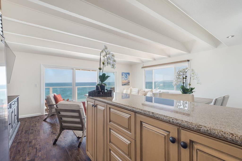 Ganze Wohnung, Sonnenuntergang Malibu Road Premium Ocean Front Penthouse in Malibu, Los Angeles County