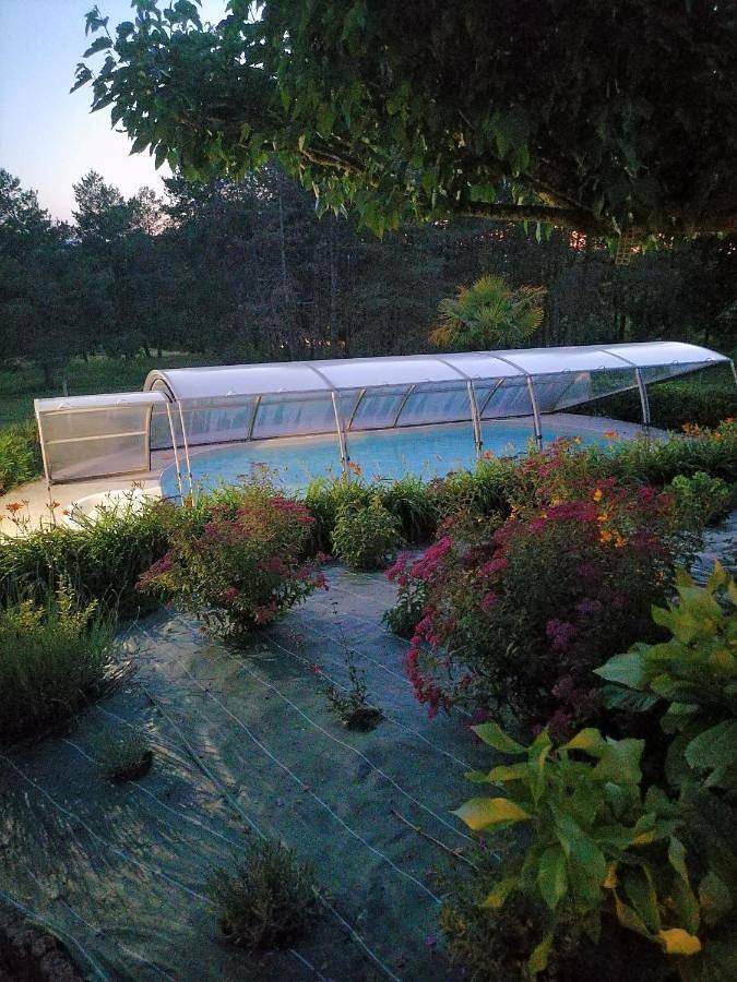 Chambre d’hôte pour 2 personnes, avec piscine ainsi que jardin et jacuzzi dans le Gers