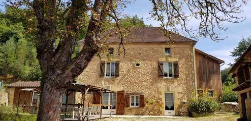Maison d’hôte pour 2 personnes, avec vue ainsi que piscine et jardin, animaux acceptés à Larzac (Dordogne)