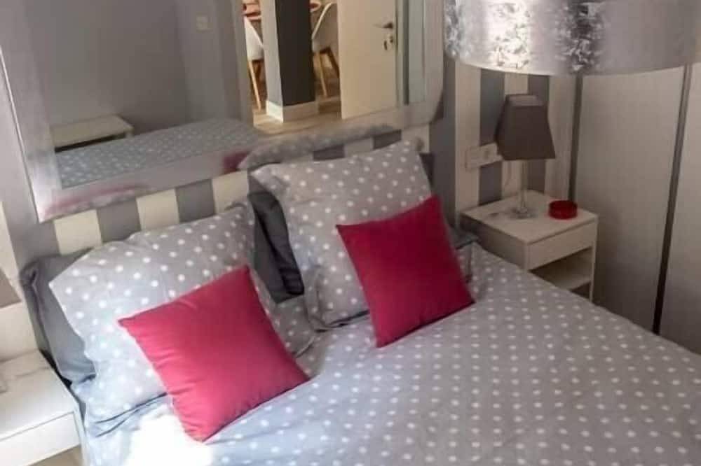 Entire apartment, Valtour New apartment Downtown+Wifi+A/C+Terrace in Valladolid, Valladolid Province