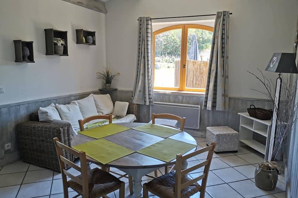 Gîte l'Oule proche de Thiers - 4 personnes à Viscomtat in Viscomtat, Parc Naturel Régional Livradois-Forez