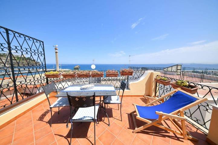 Ferienhaus für 6 Personen, mit Terrasse und Ausblick