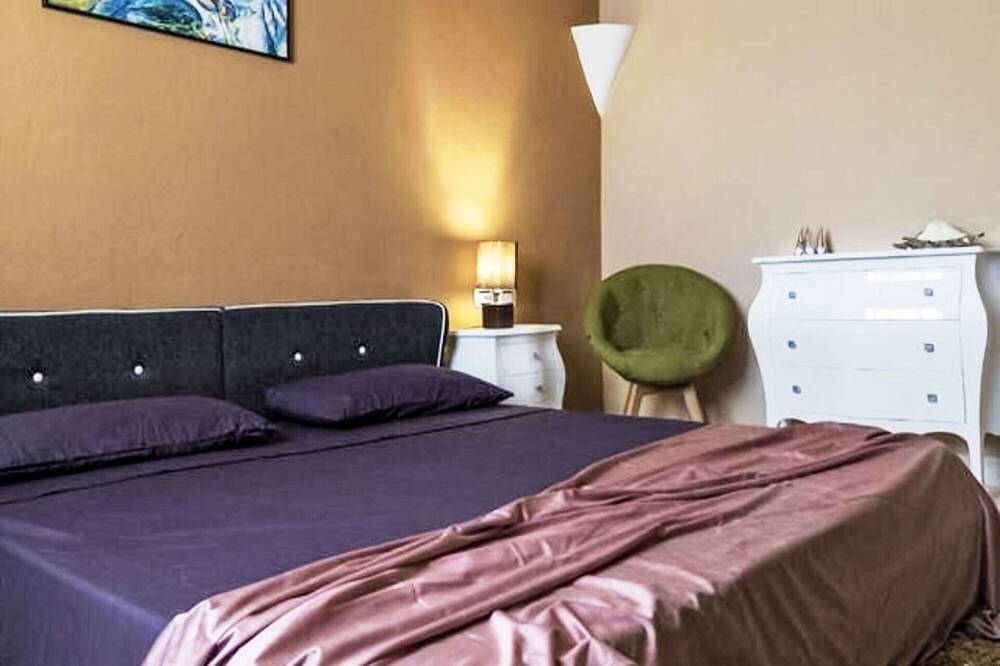 Atemberaubendes alleinstehendes Ferienhaus mit Klimaanlage, W-Lan, privatem Pool, Tv und Innenhof in Capizza di Vacca, Santa Teresa Gallura (Gemeinde)