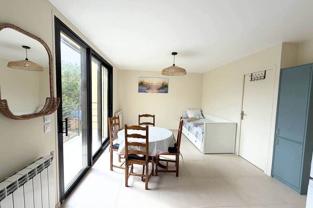 Ganze Wohnung, Qhome 7 - Bright 2-room apartment between Paris and Disney in Noisy-le-Grand, Seine-Saint-Denis