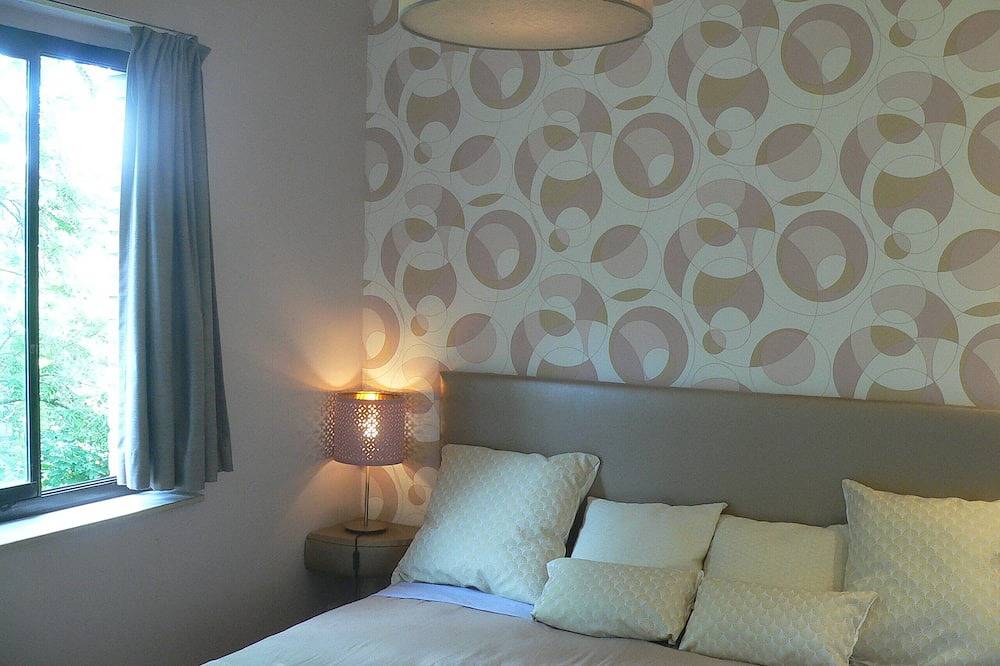Appartamento intero, Liège center, saint Lambert, apartment for 2, 5 minutes from st Lambert station  in Liegi, Liegi e dintorni