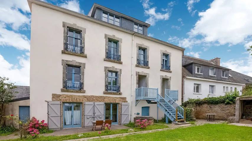 Gîte pour 8 personnes, avec jardin dans Le Pouldu