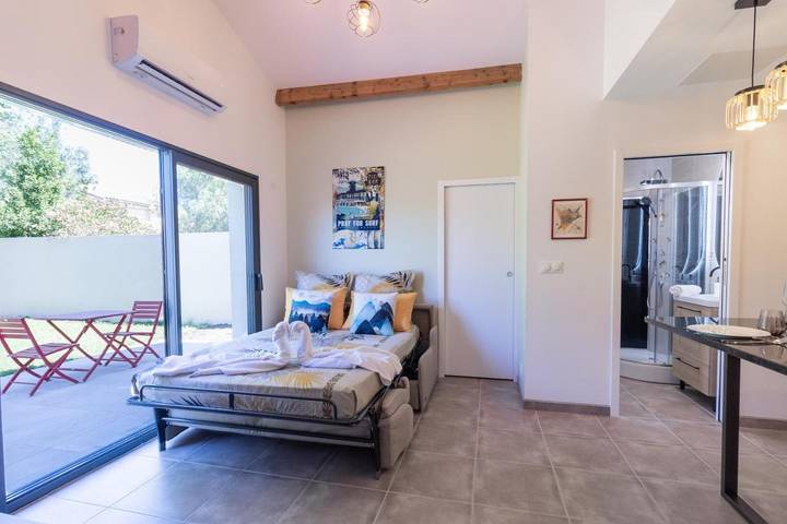 Location de vacances pour 2 personnes, avec terrasse et jardin à La Salvetat-Saint-Gilles - 2