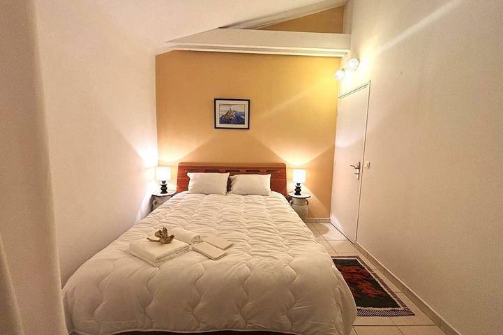 Apartamento entero, Near golf Aix en Provence Bright Loft apartment Nice amenities in Éguilles, Costa mediterránea (Francia)