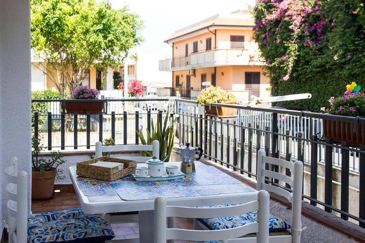 Ferienhaus für 8 Personen, mit Balkon und Terrasse sowie Garten und Ausblick