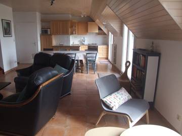 Gîte pour 14 personnes, avec jardin et balcon dans Plage de Pont-Mahé