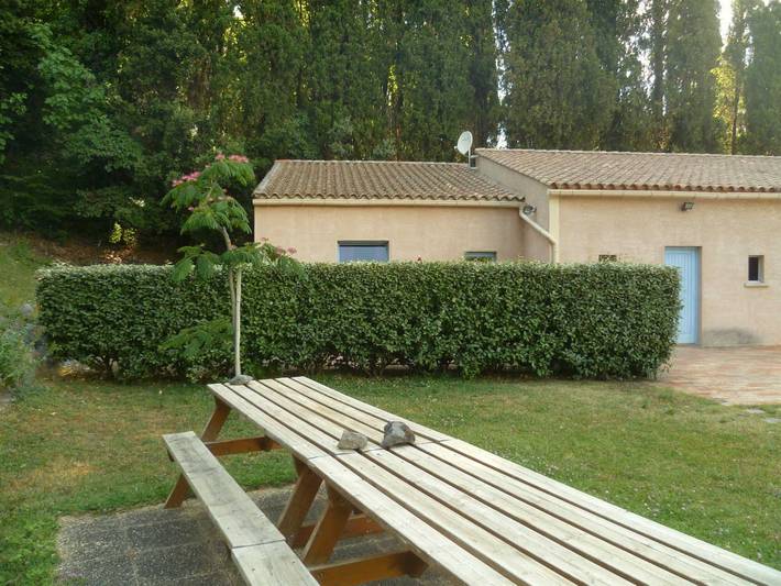 Gîte pour 4 personnes, avec jardin et piscine à Villesèque-des-Corbières - 2