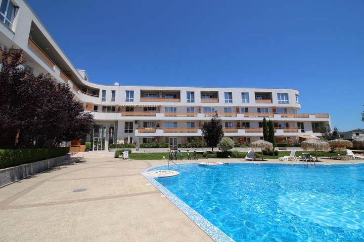 Apartament wakacyjny dla 4 osób, z basen i taras oraz widok w Burgas