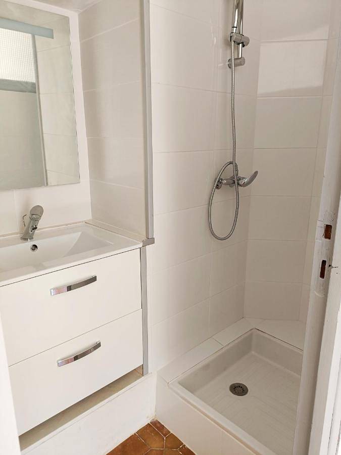 Gîte pour 3 personnes, avec terrasse à Marseillette - 4