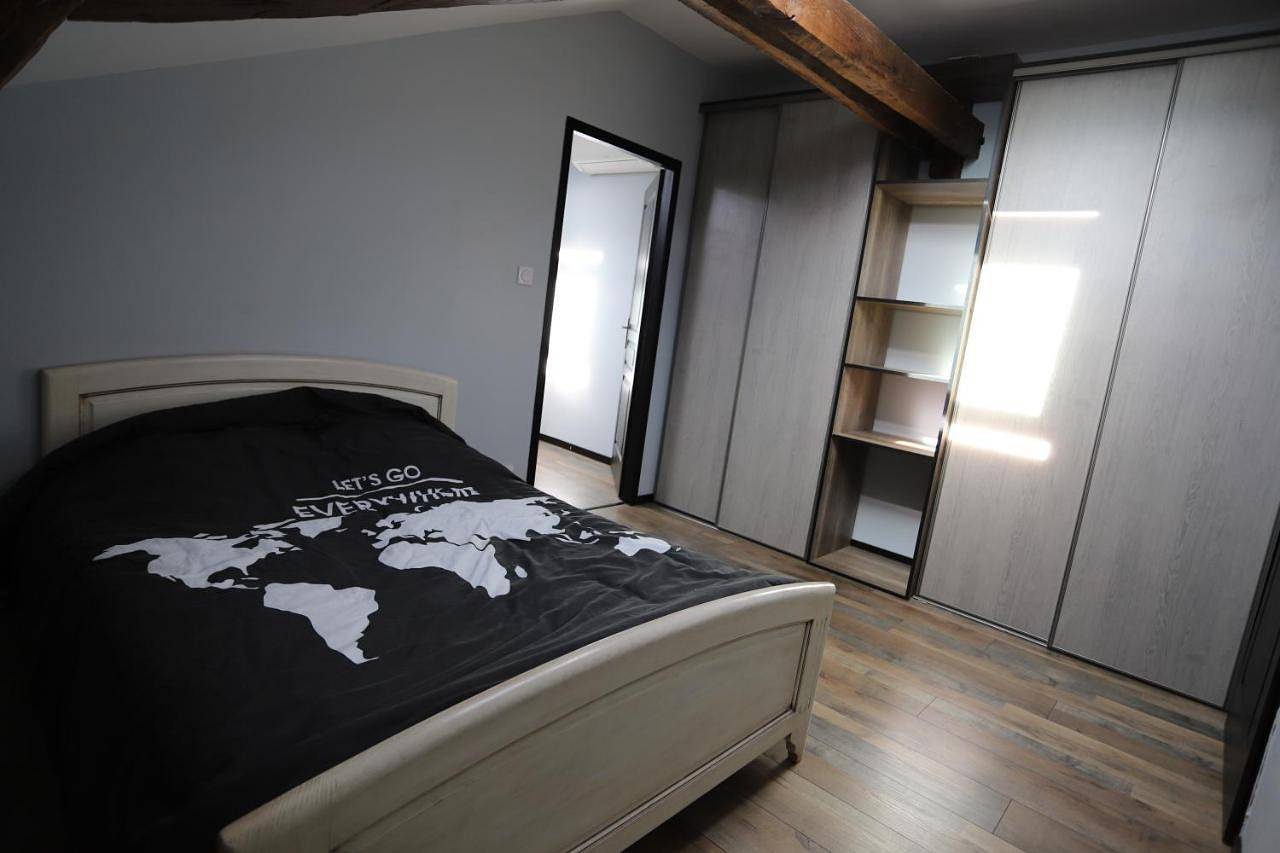 Appartement entier, Two-Bedroom Apartment in Aramits, Béarn