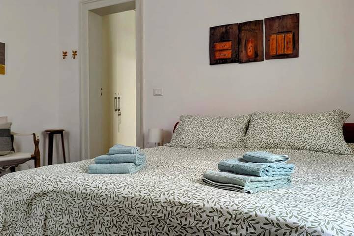 Entire apartment, Le Ortensie, terrace in the center of Trapani near the beach in Trapani, Trapani Province