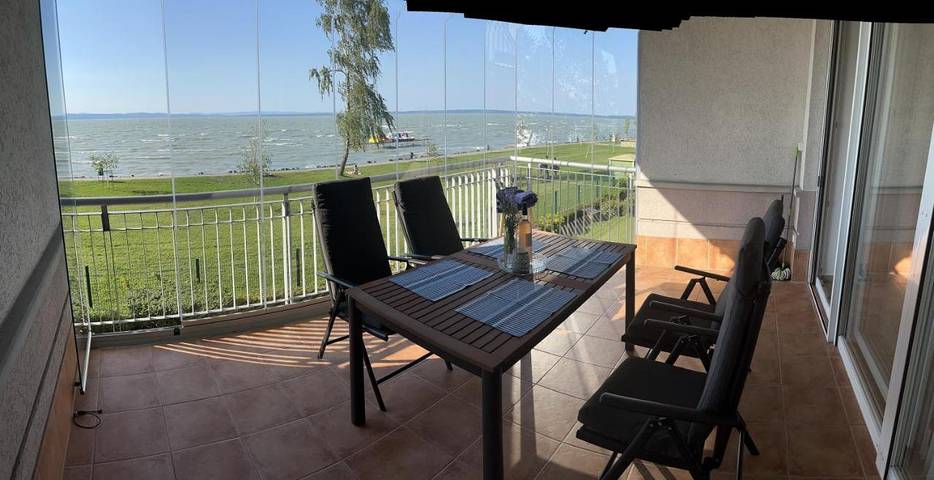 Ferienwohnung für 5 Personen, mit Garten und Seeblick sowie Ausblick in Siofok - 2
