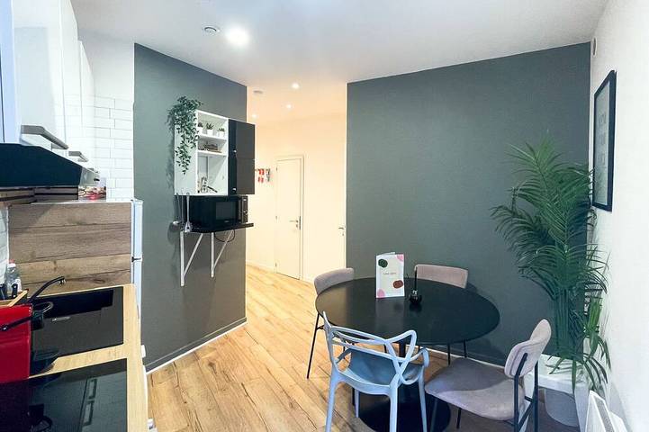 Glamping voor 5 personen, met balkon aan het meer van Annecy