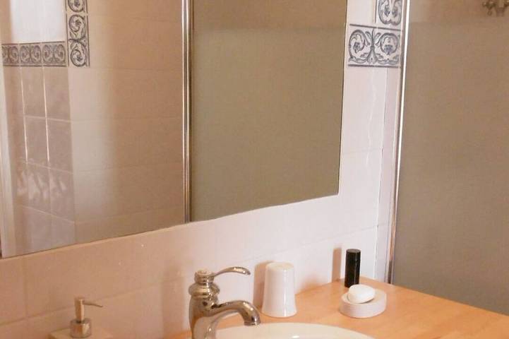 Gîte pour 4 personnes, avec jardin et piscine à Uzeste - 4